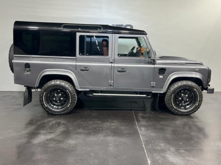 LAND-ROVER DEFENDER 110 LIMIT EDITION SI8TY