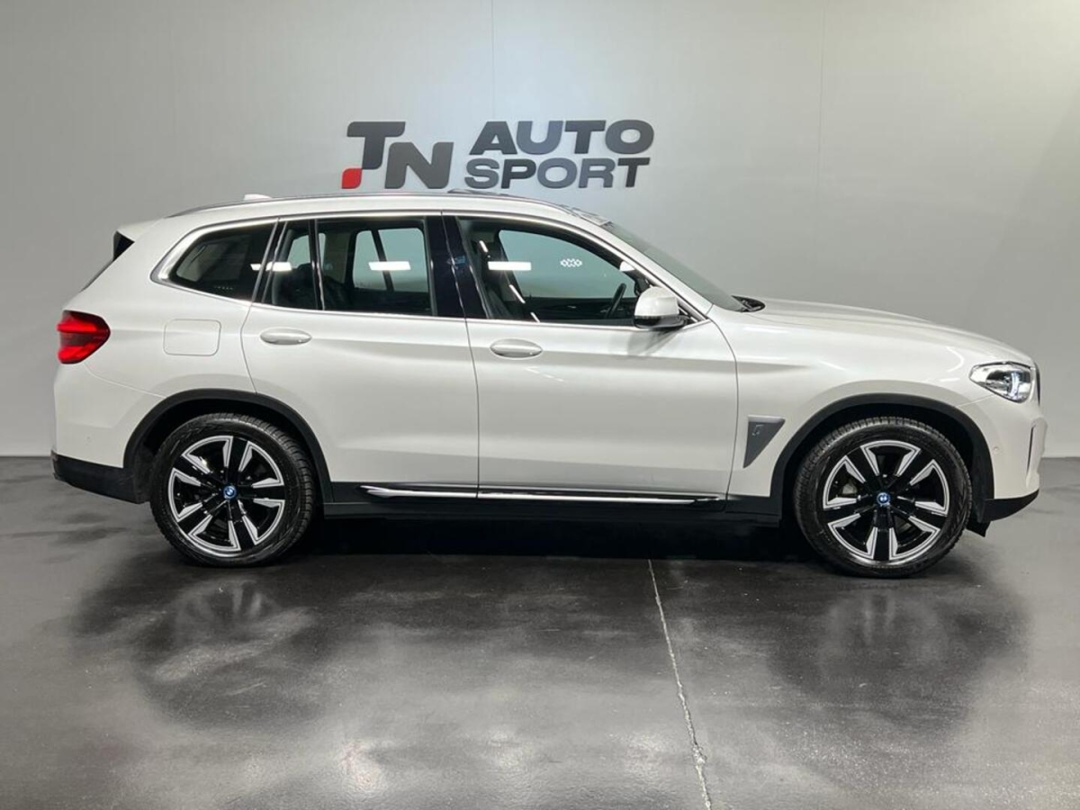 BMW iX3 80 kWh