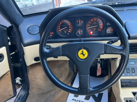 FERRARI MONDIAL T EN ESTADO IMPOLUTO