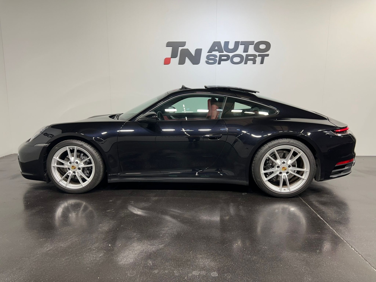 PORSCHE 992 CARRERA