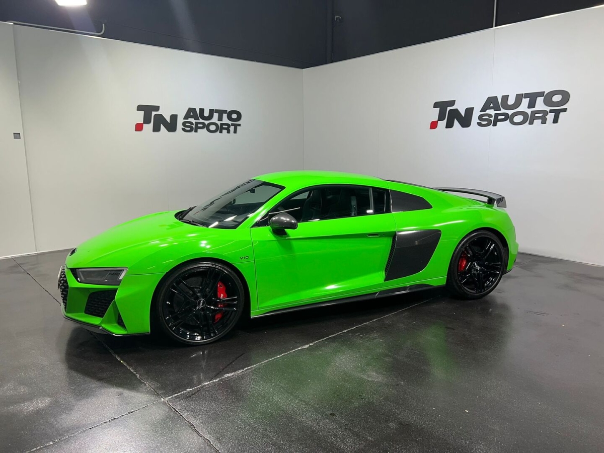 AUDI R8 5.2 V10 PERFORMANCE