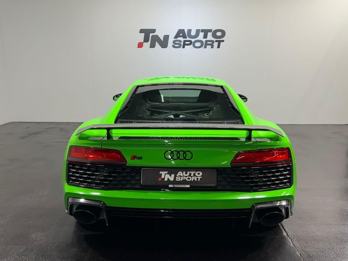 AUDI R8 5.2 V10 PERFORMANCE