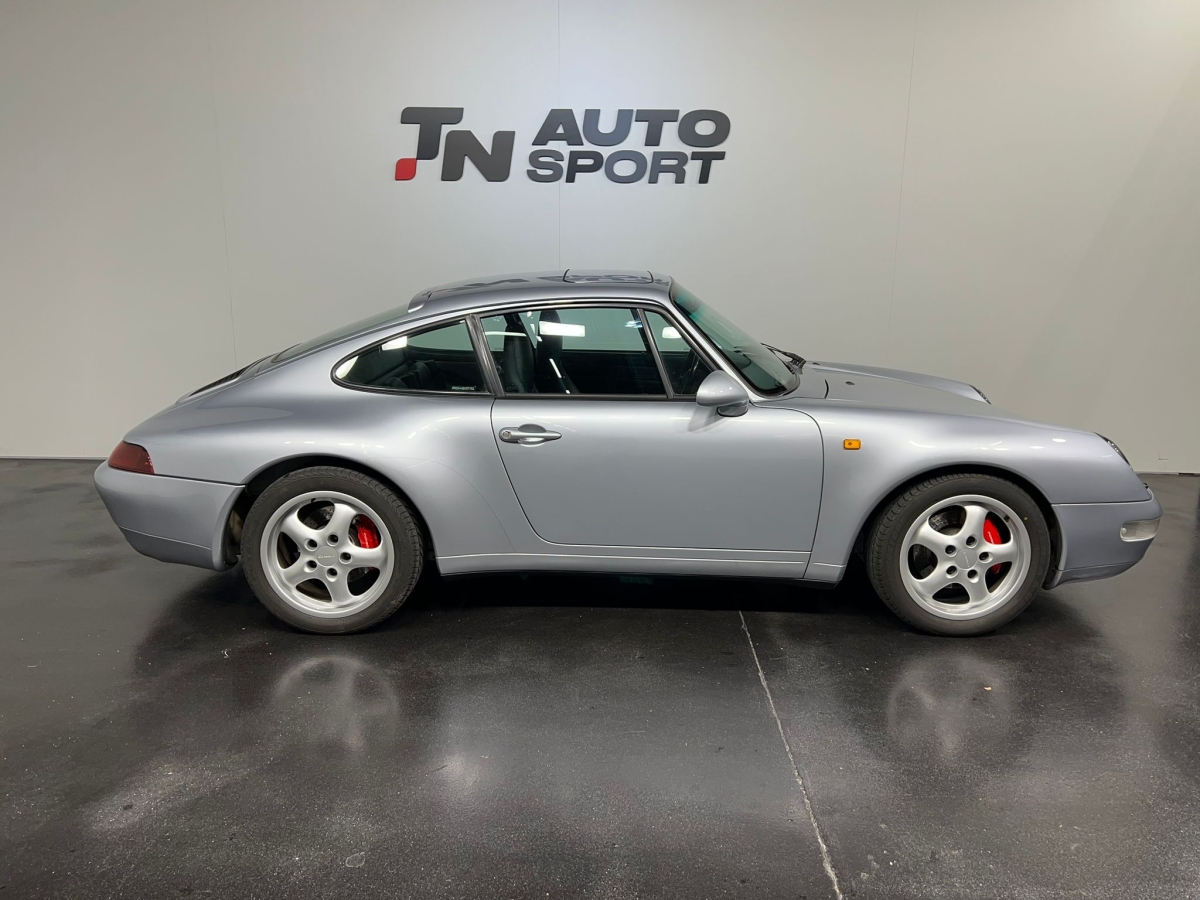 PORSCHE 993 CARRERA 4 