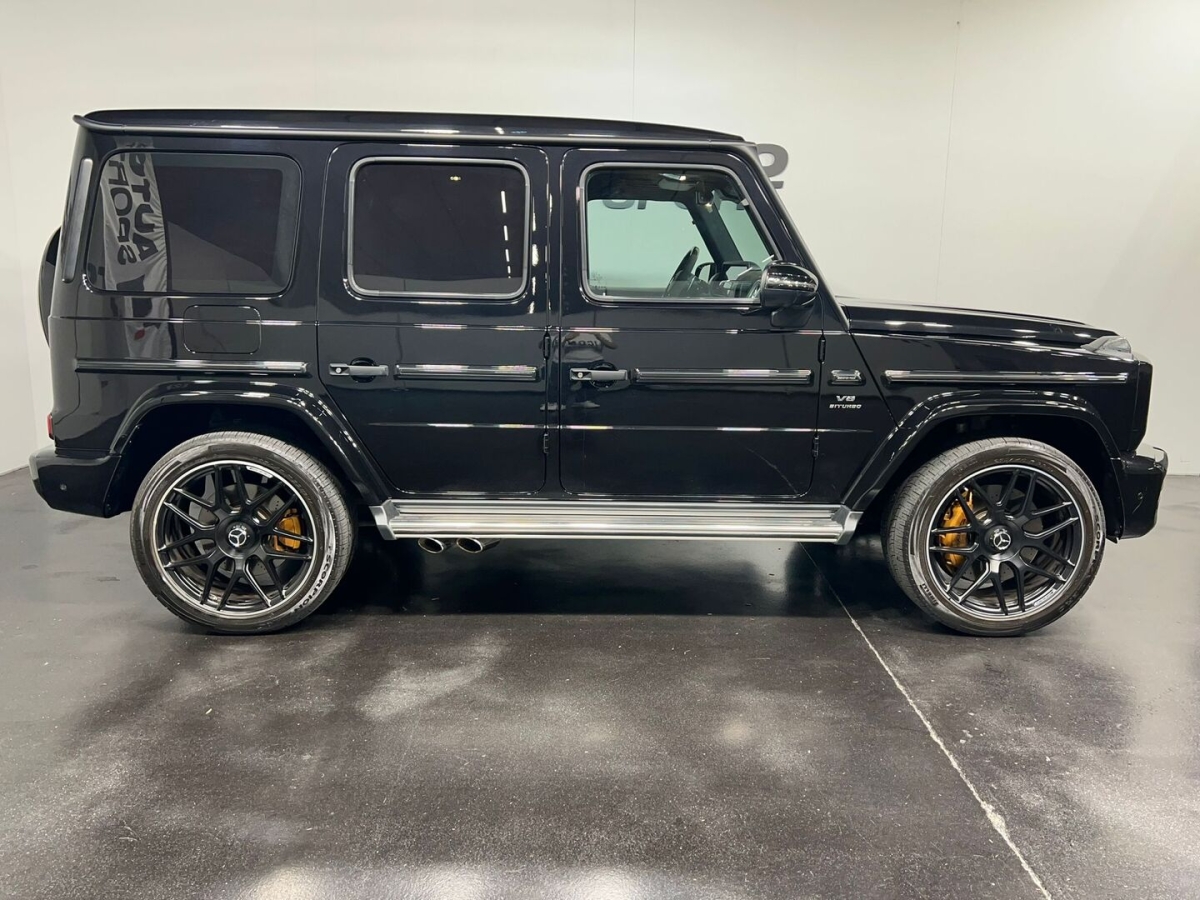 MERCEDES BENZ AMG G63