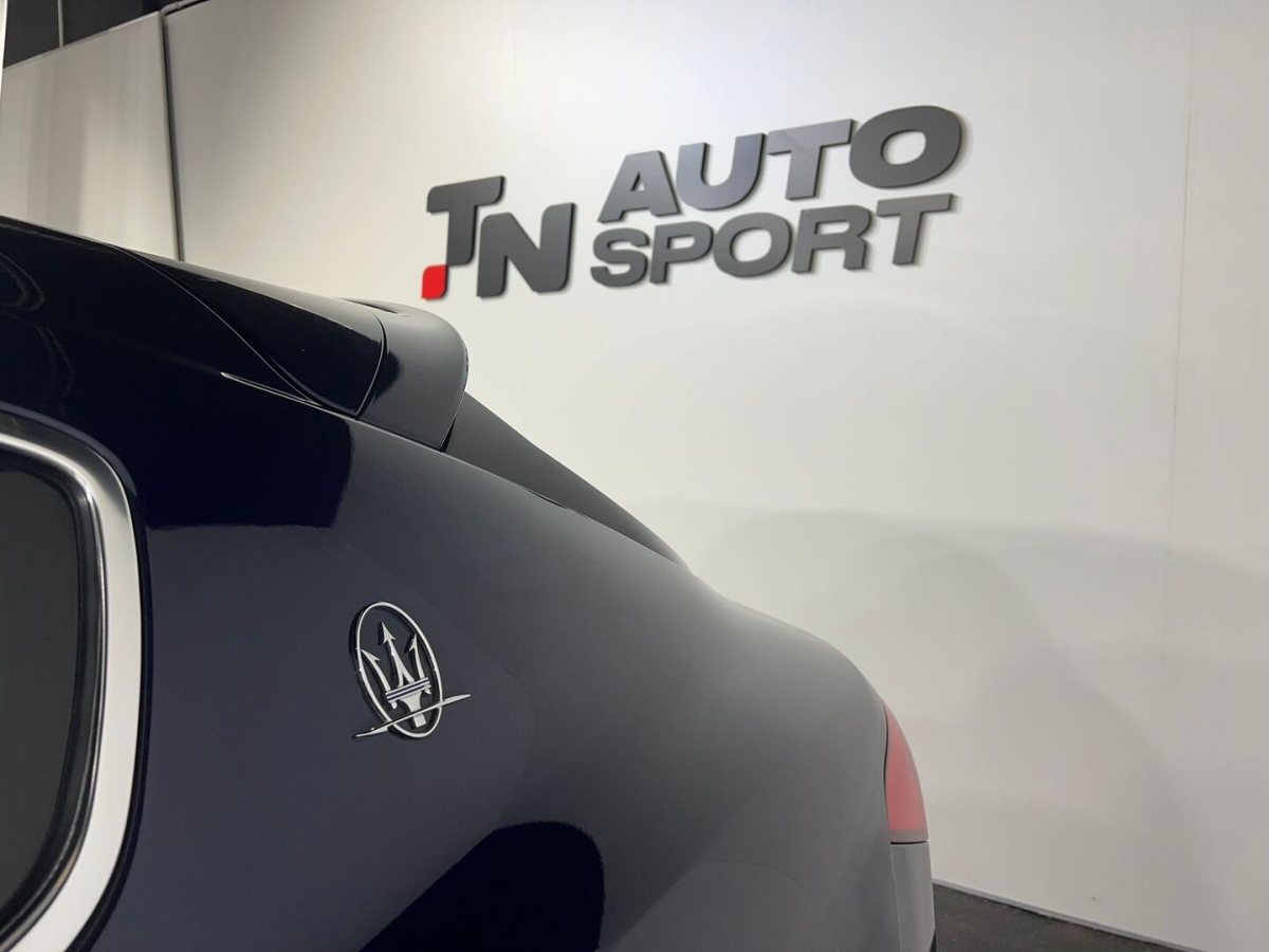 MASERATI LEVANTE S GRANSPORT