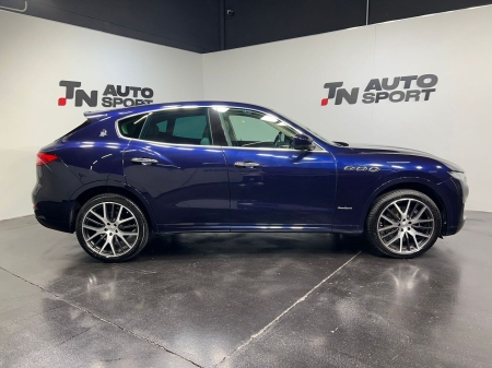 MASERATI LEVANTE S GRANSPORT