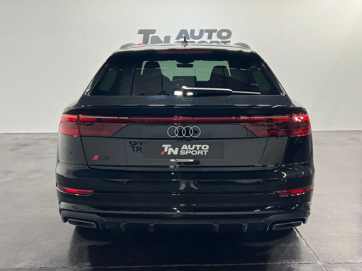 AUDI Q8 50 TDI BLACK LINE quattro tiptronic