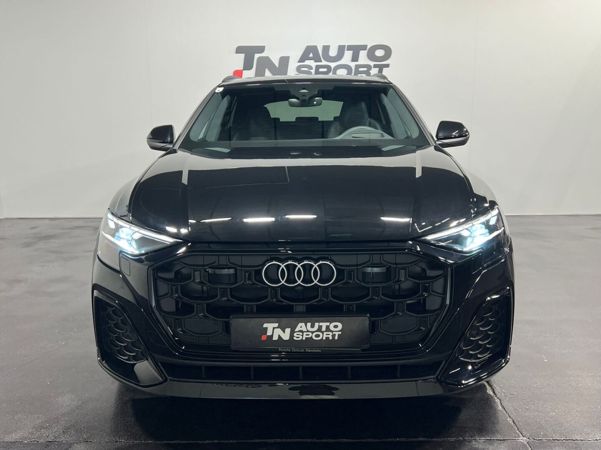 AUDI Q8 50 TDI BLACK LINE quattro tiptronic