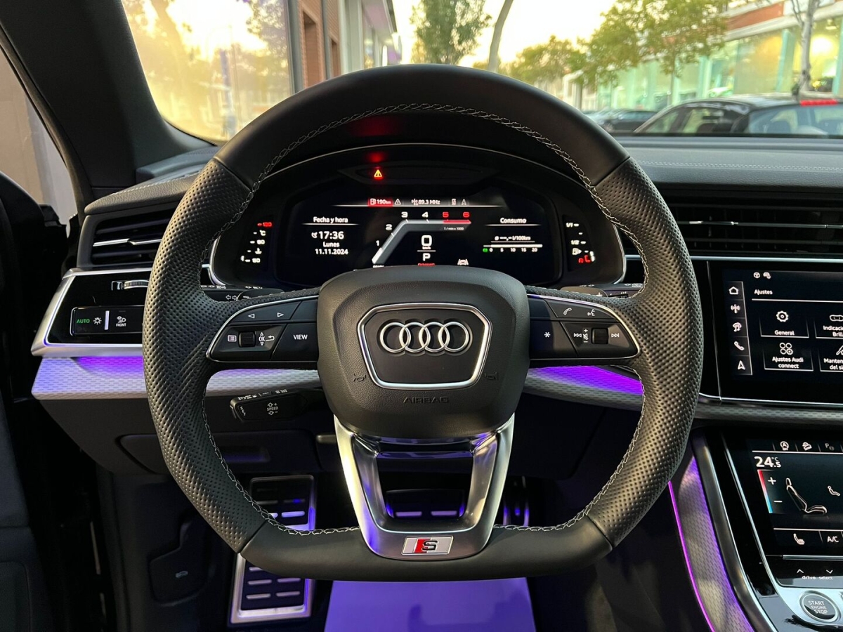 AUDI Q8 50 TDI BLACK LINE quattro tiptronic