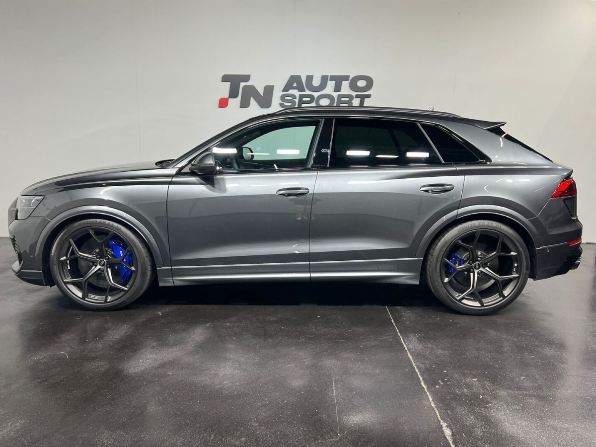 AUDI Q8 RSQ8 quattro performance tiptronic