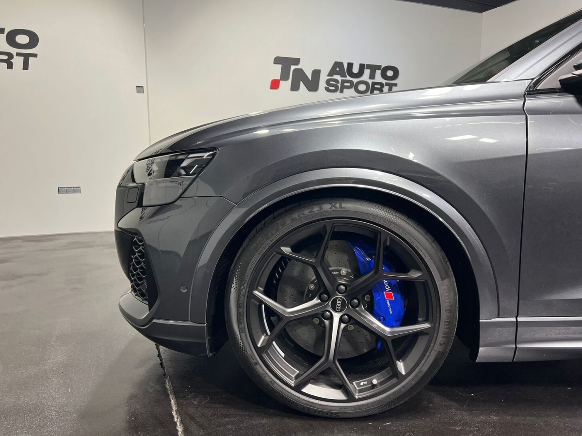 AUDI Q8 RSQ8 quattro performance tiptronic