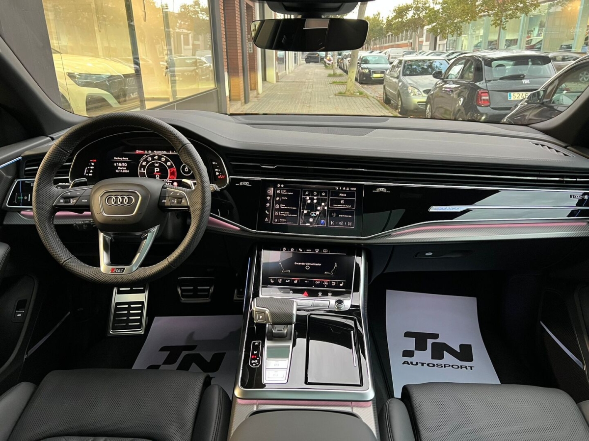 AUDI Q8 RSQ8 quattro performance tiptronic