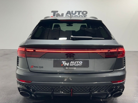 AUDI Q8 RSQ8 quattro performance tiptronic