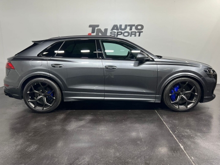 AUDI Q8 RSQ8 quattro performance tiptronic