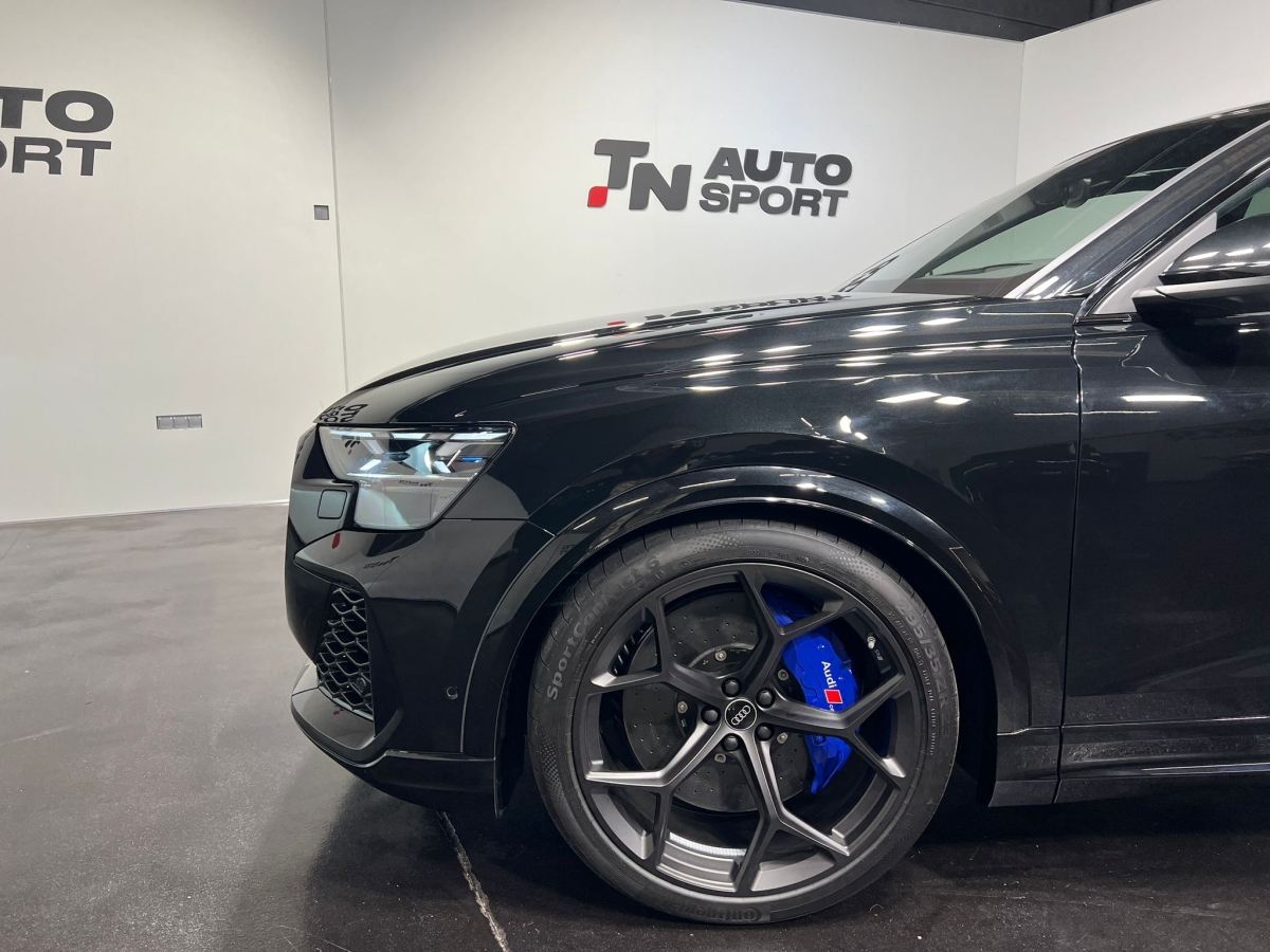 AUDI Q8 RSQ8 quattro performance tiptronic