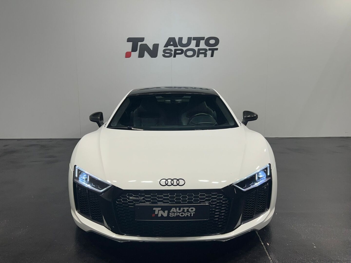 AUDI R8 5.2 FSI V10 plus quattro S Tronic