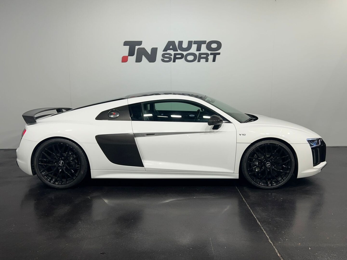 AUDI R8 5.2 FSI V10 plus quattro S Tronic