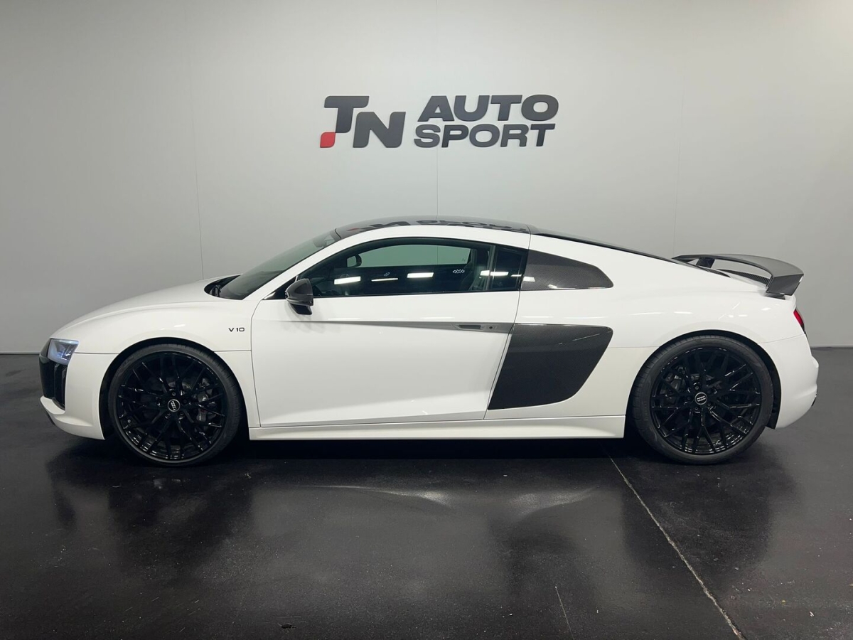 AUDI R8 5.2 FSI V10 plus quattro S Tronic