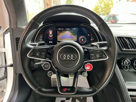 AUDI R8 5.2 FSI V10 plus quattro S Tronic