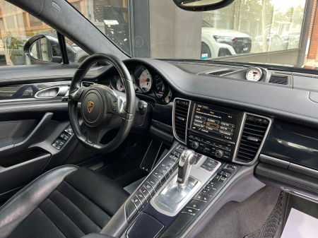 PORSCHE Panamera Turbo Executive 