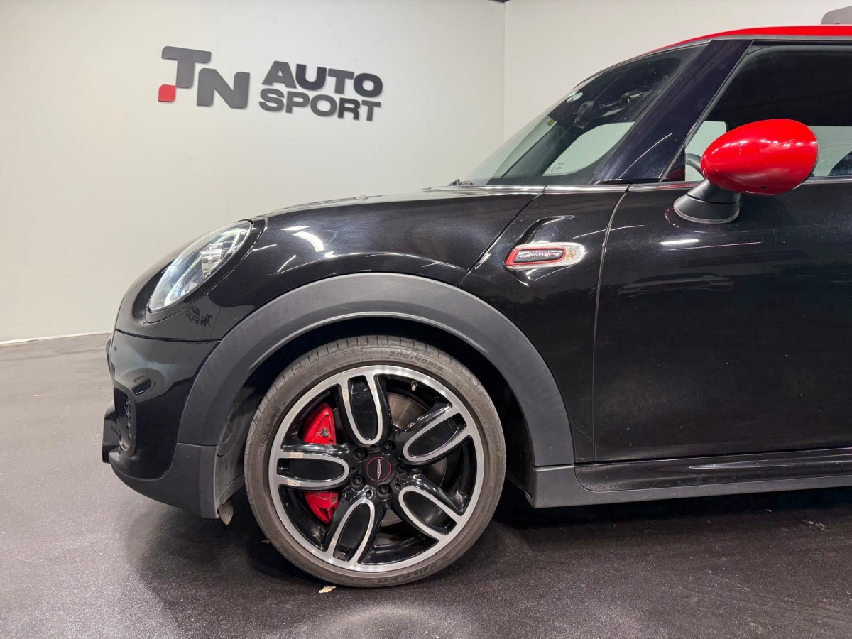 MINI JOHN COOPER WORKS MANUAL