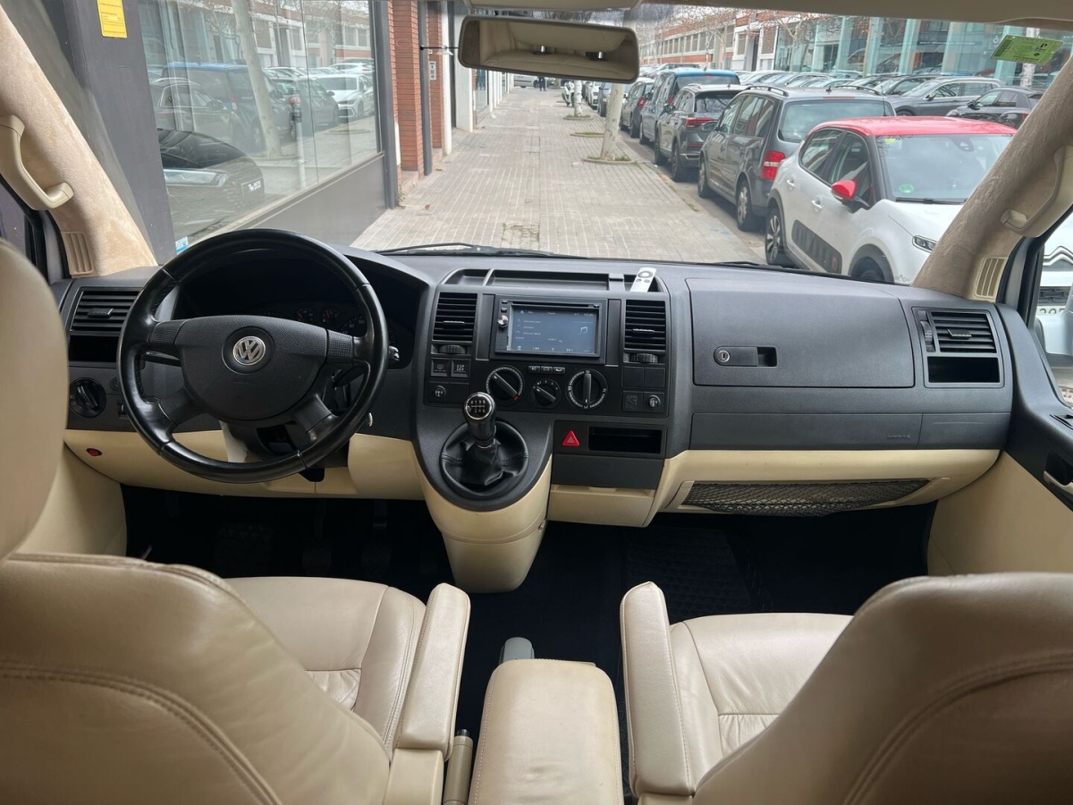 VOLKSWAGEN CARAVELLE 2.5 130CV LIMUSINA