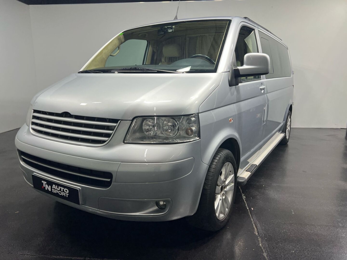 VOLKSWAGEN CARAVELLE 2.5 130CV LIMUSINA