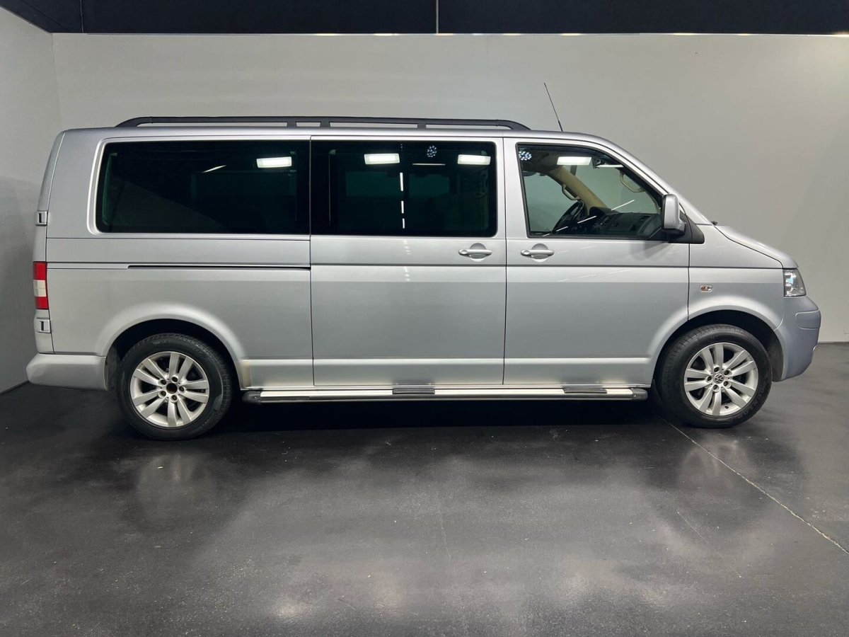 VOLKSWAGEN CARAVELLE 2.5 130CV LIMUSINA