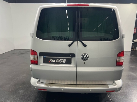 VOLKSWAGEN CARAVELLE 2.5 130CV LIMUSINA