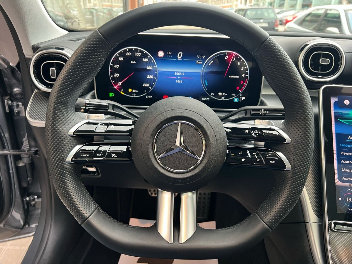 MERCEDES-BENZ Clase C C 300 d e Berlina