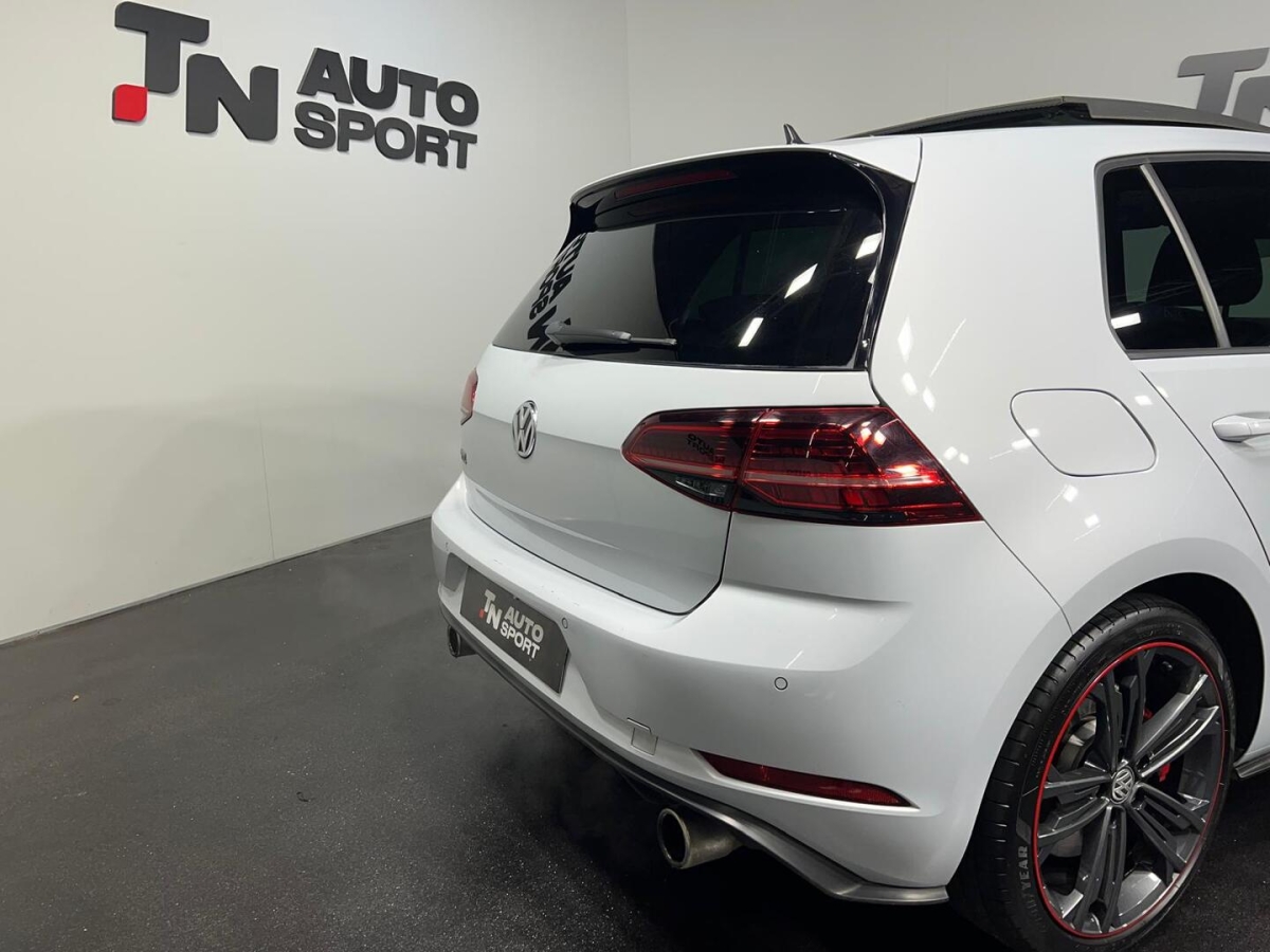 VOLKSWAGEN Golf GTI 7.5 Performance 2.0 TSI 180kW245CV 